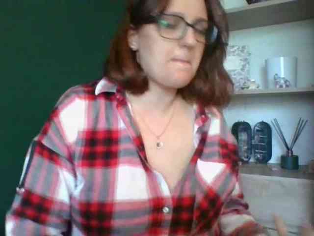 sensualParis webcam