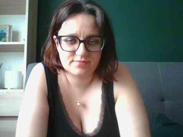 sensualParis webcam