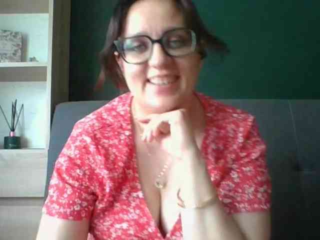 sensualParis webcam