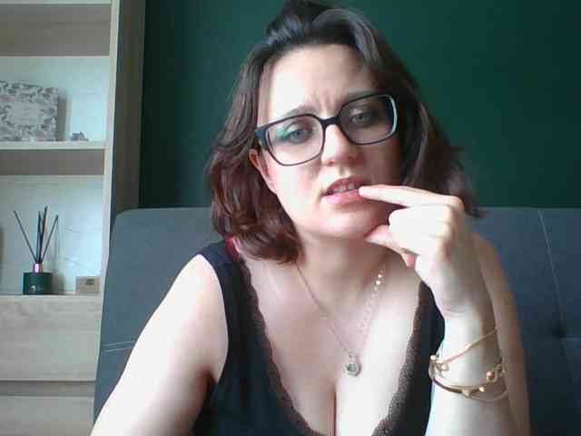 sensualParis webcam