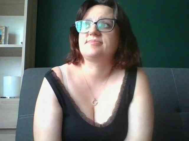sensualParis webcam