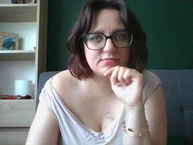 sensualParis webcam