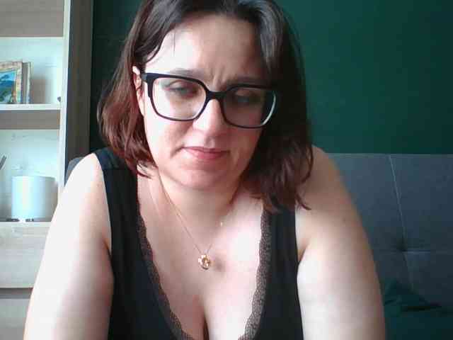 sensualParis webcam