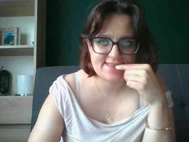 sensualParis webcam