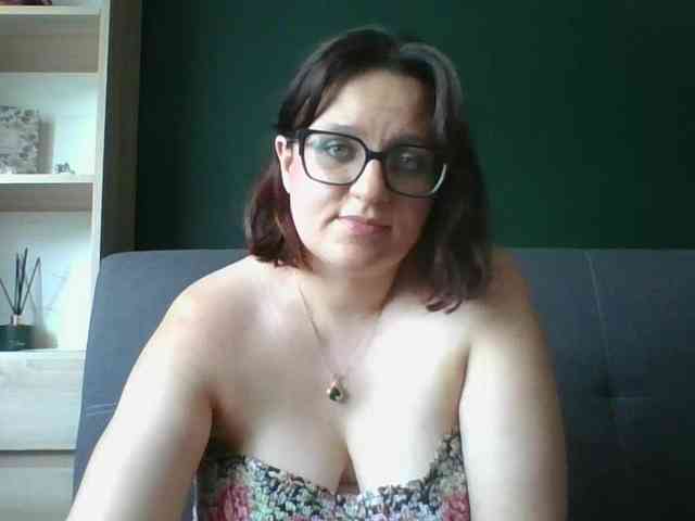 Model: sensualParis