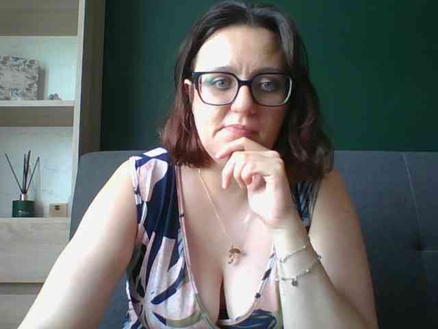 Model: sensualParis