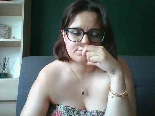 sensualParis webcam