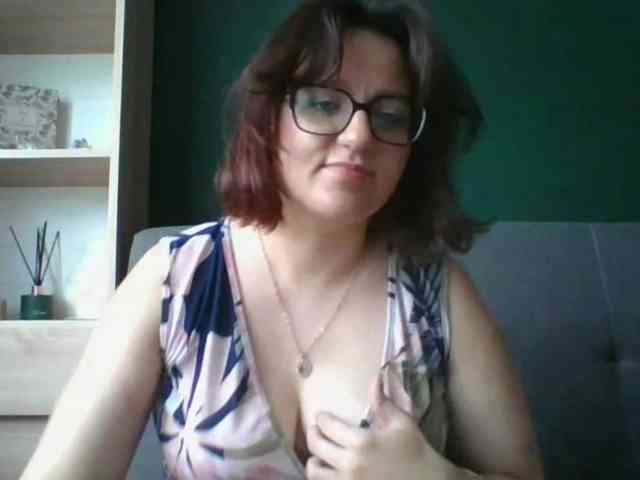 sensualParis webcam