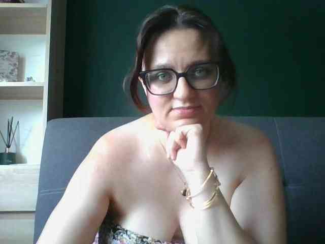 sensualParis webcam