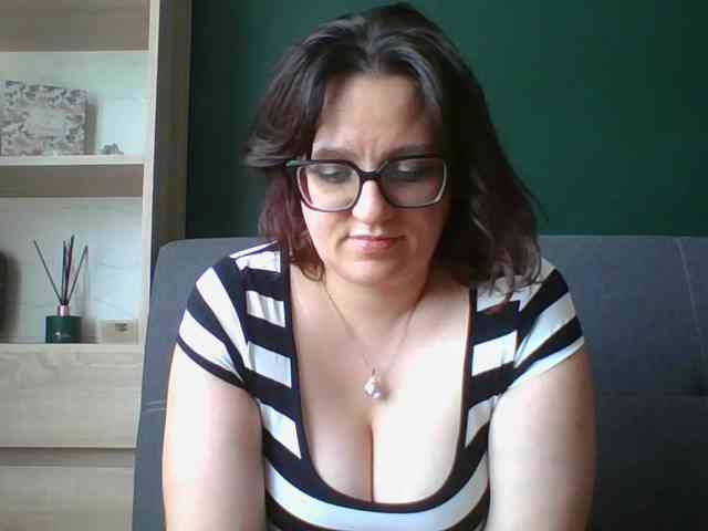 sensualParis webcam