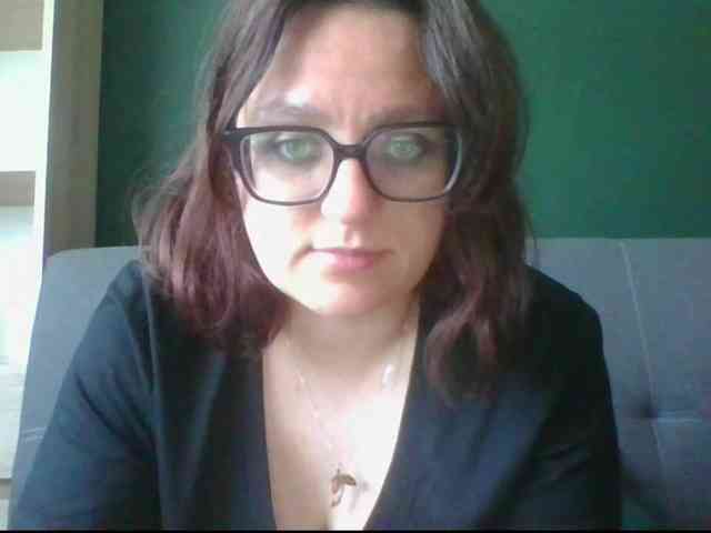sensualParis webcam