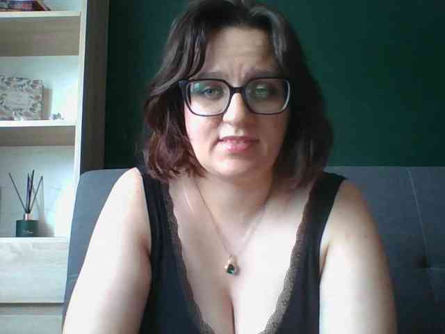 sensualParis webcam