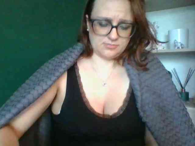 Model: sensualParis