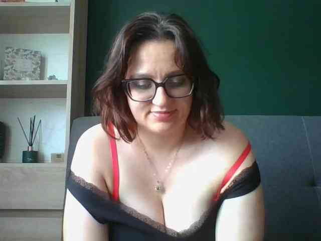 sensualParis webcam