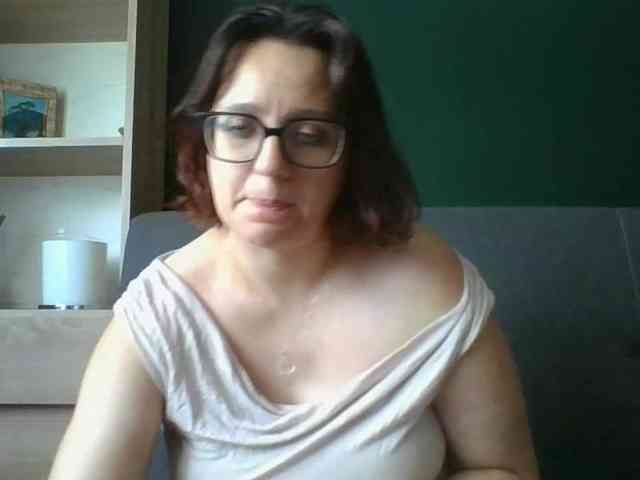 sensualParis webcam