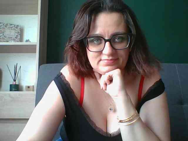 sensualParis webcam