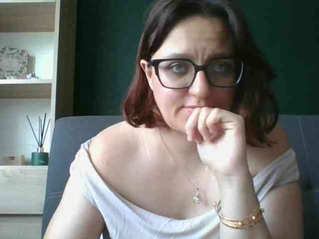 sensualParis webcam