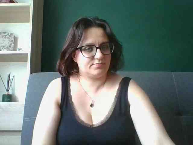 sensualParis webcam