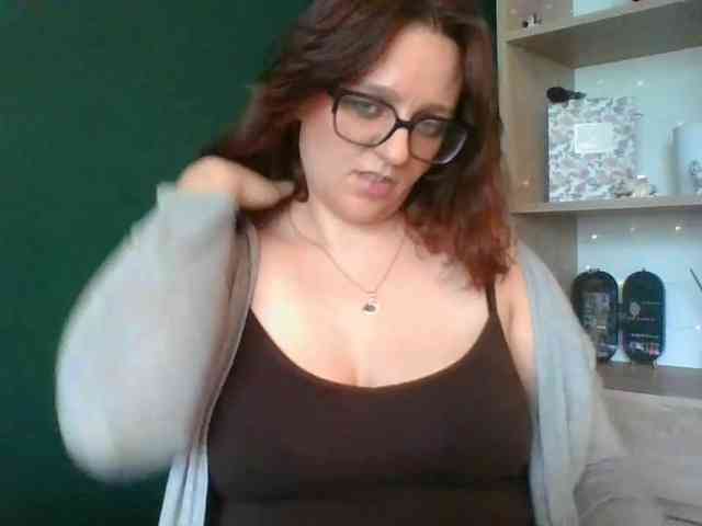 sensualParis webcam