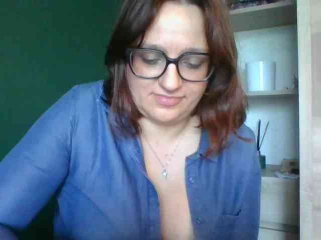 sensualParis webcam