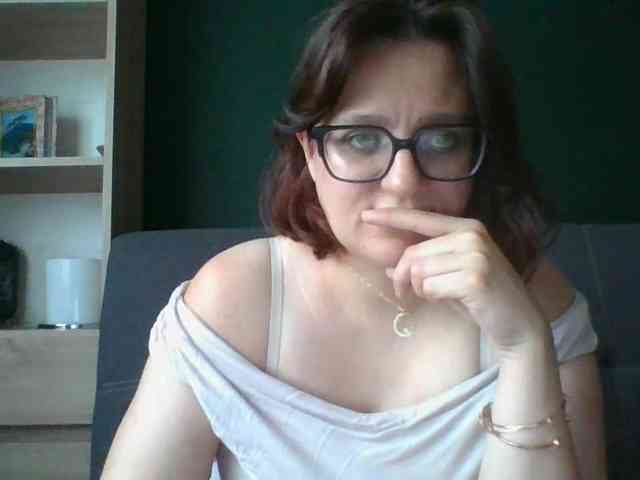 sensualParis webcam
