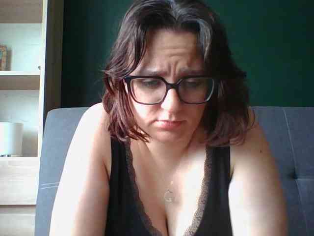 sensualParis webcam