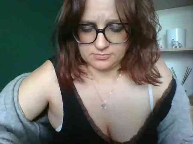 sensualParis webcam