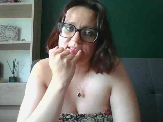 sensualParis webcam