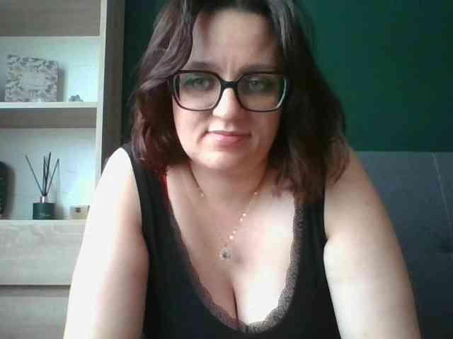 sensualParis webcam