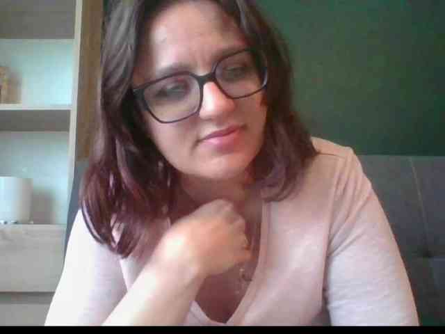 sensualParis webcam