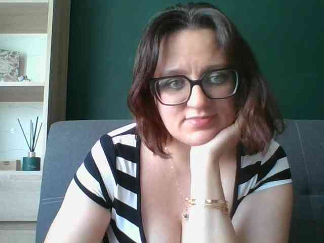 sensualParis webcam