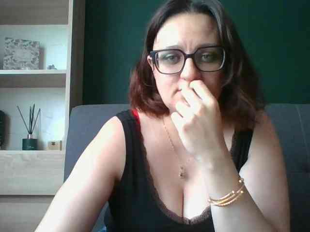 sensualParis webcam