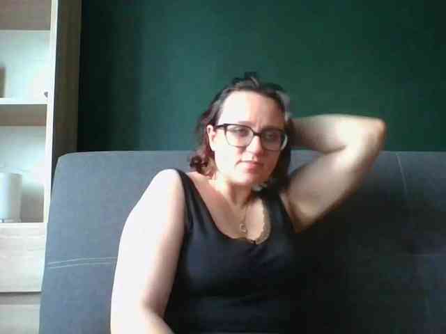 Model: sensualParis