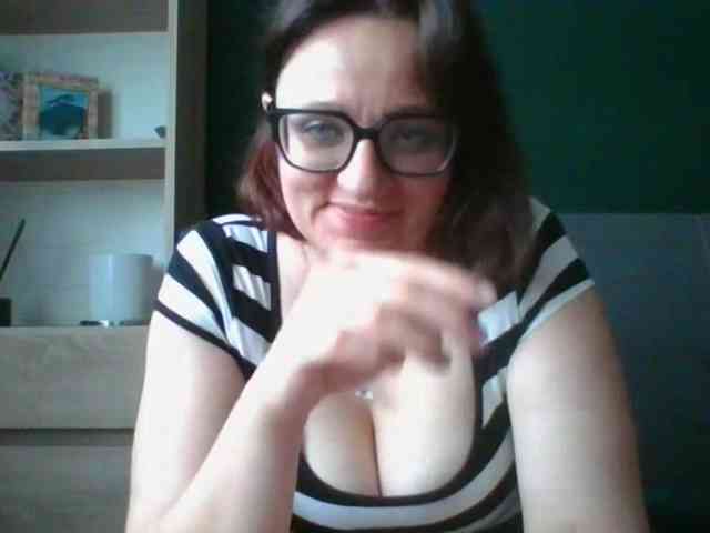 sensualParis webcam