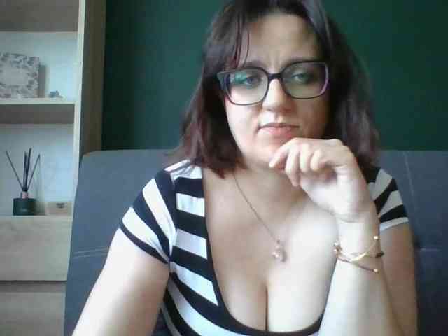 sensualParis webcam