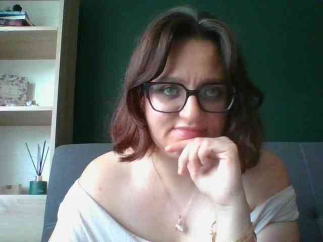 sensualParis webcam
