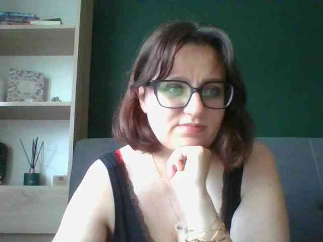 sensualParis webcam