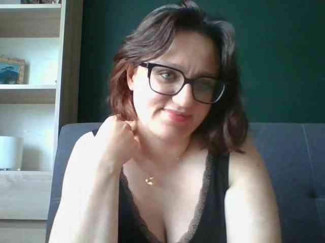 Model: sensualParis