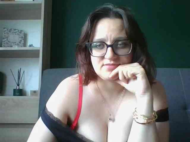 sensualParis webcam