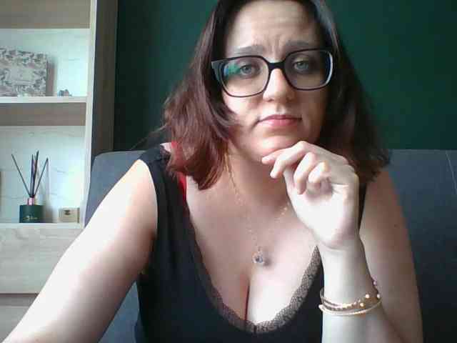 sensualParis webcam