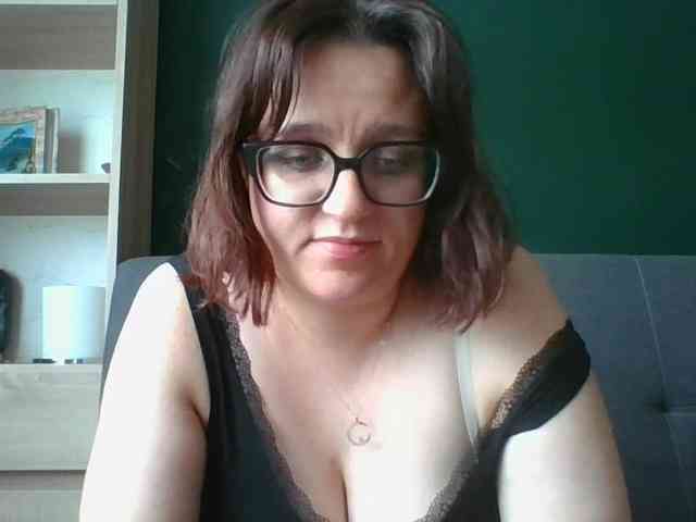 sensualParis webcam
