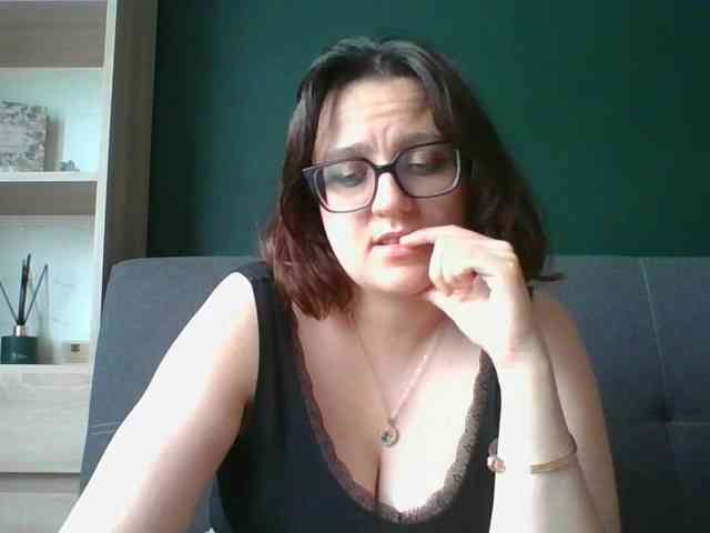 Model: sensualParis