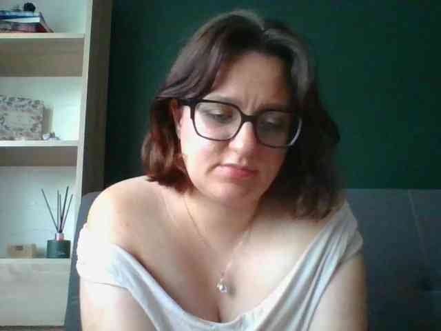 sensualParis webcam