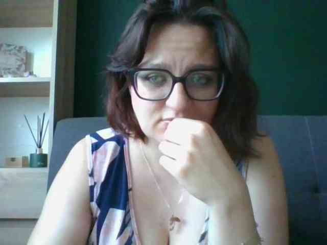 sensualParis webcam