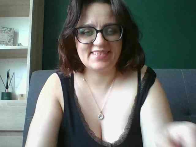 Model: sensualParis