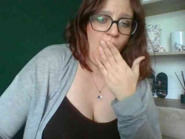 sensualParis webcam