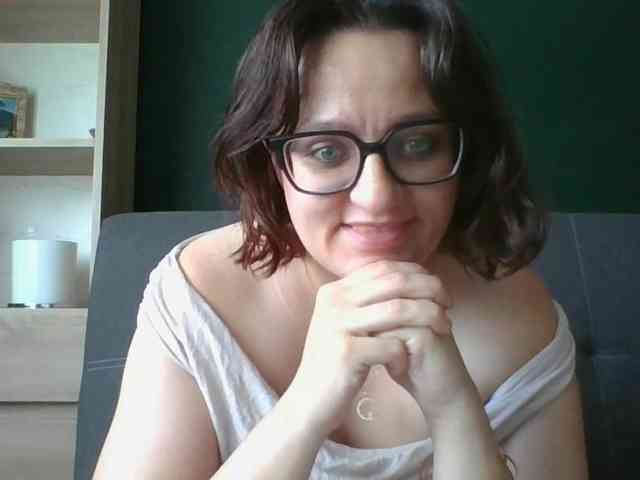 sensualParis webcam