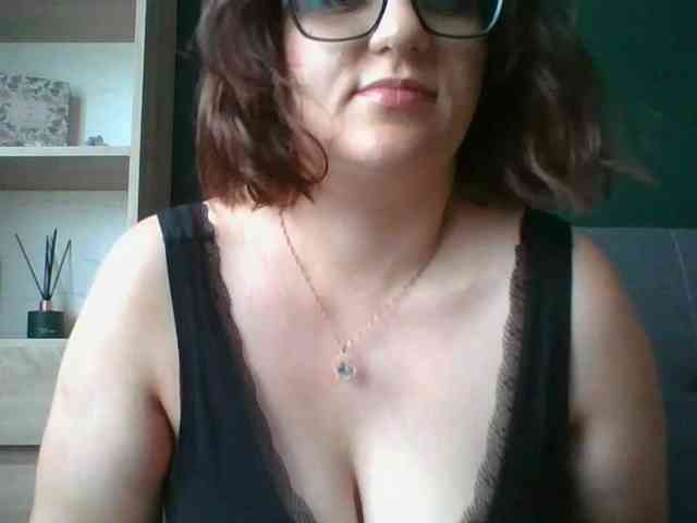sensualParis webcam