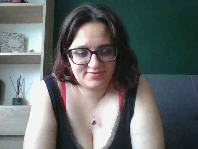 sensualParis webcam