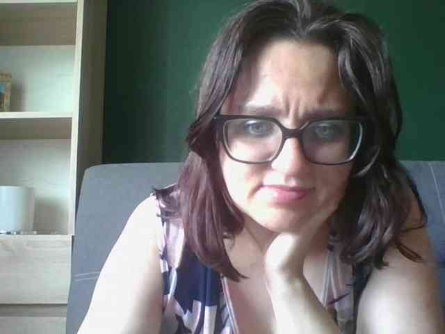 sensualParis webcam